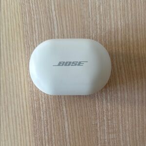 Bose White Earbud Headphones with Sleek Design and Textured Finish